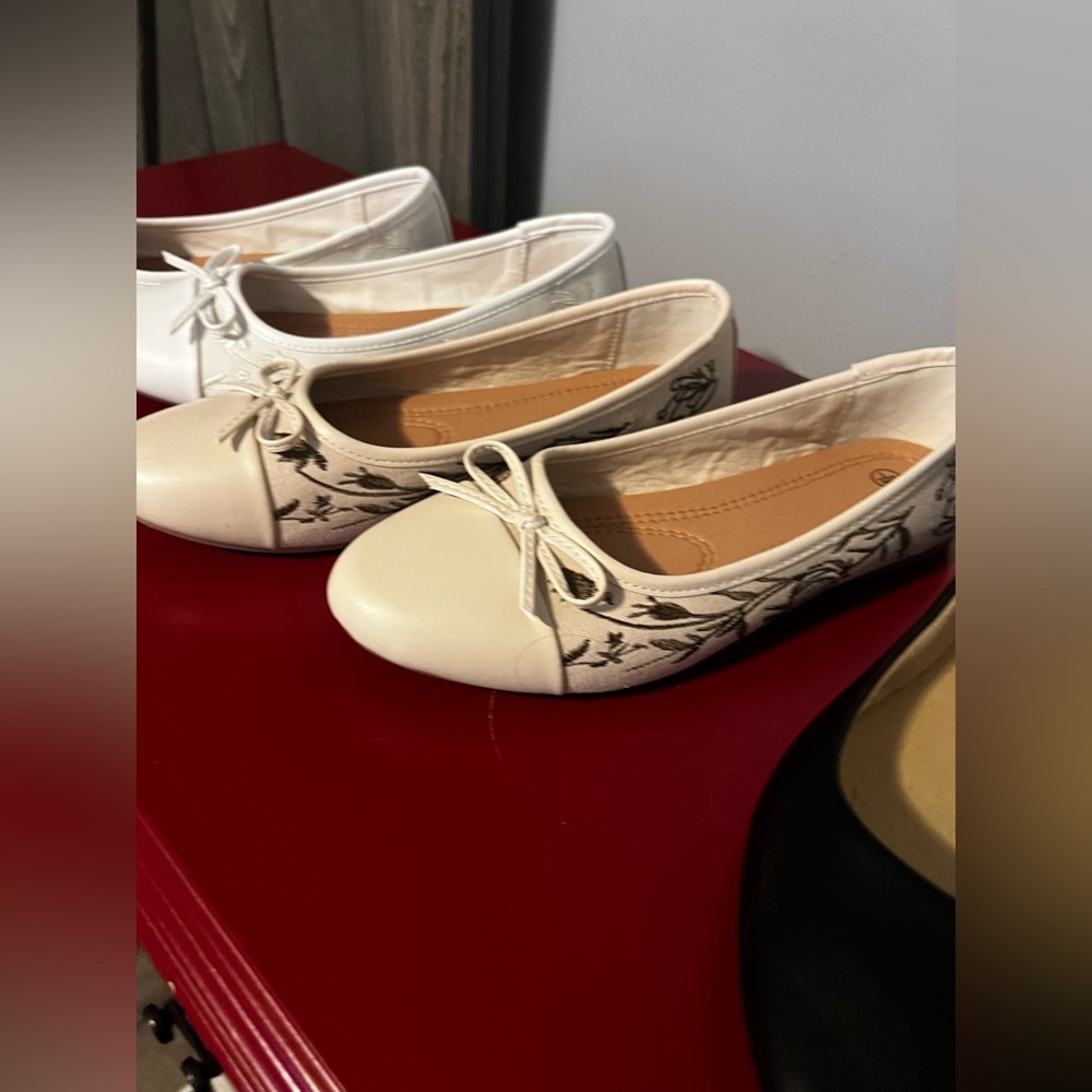 3 pairs flats